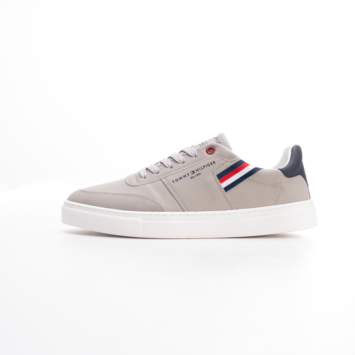 Home tommy hilfiger sv74